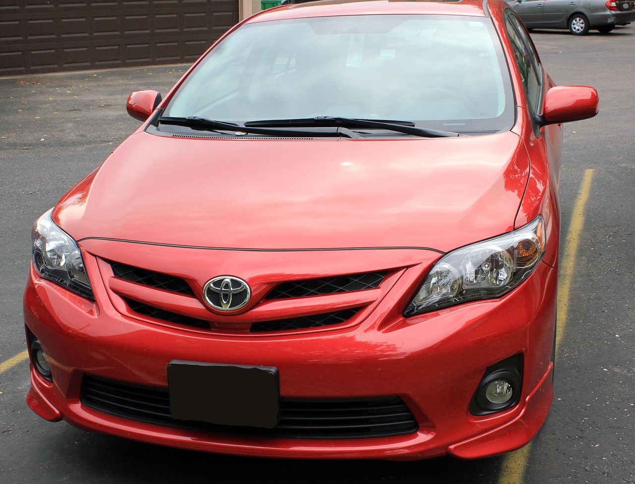 Автомобиль Toyota Corolla на фото
